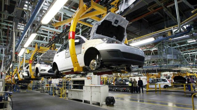 EU y Canadá reviven exigencia salarial en automotores